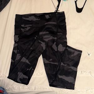 Camo Athleta Leggings